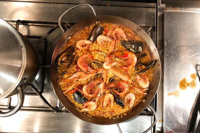 Private Paella Cooking Class in Barcelona