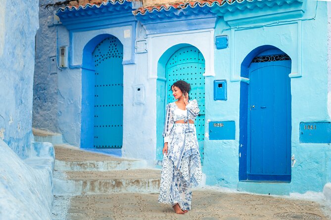 Private Photoshoot With a Local Photographer in Chefchaouen