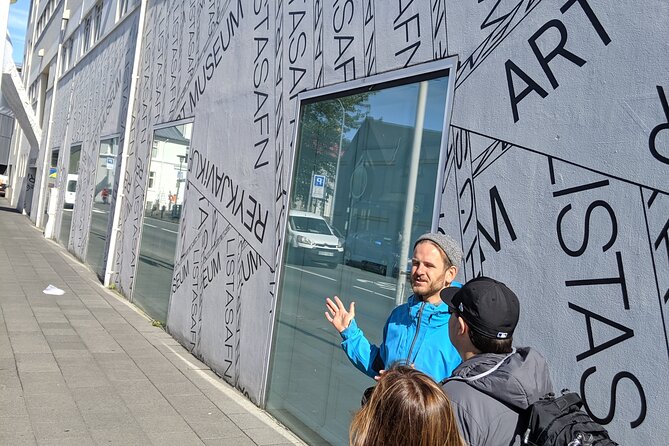 Private Reykjavik Street Art Walking Tour – The Instagram Tour