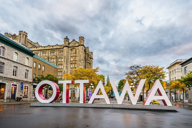 Private Shopping Tour From Ottawa Hotels to Tanger Outlets Ottawa