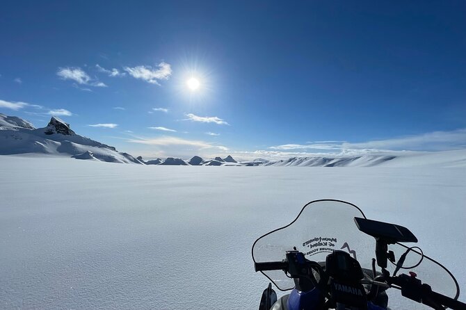 Private Superjeep Tour to Golden Circle & Langjökull Glacier