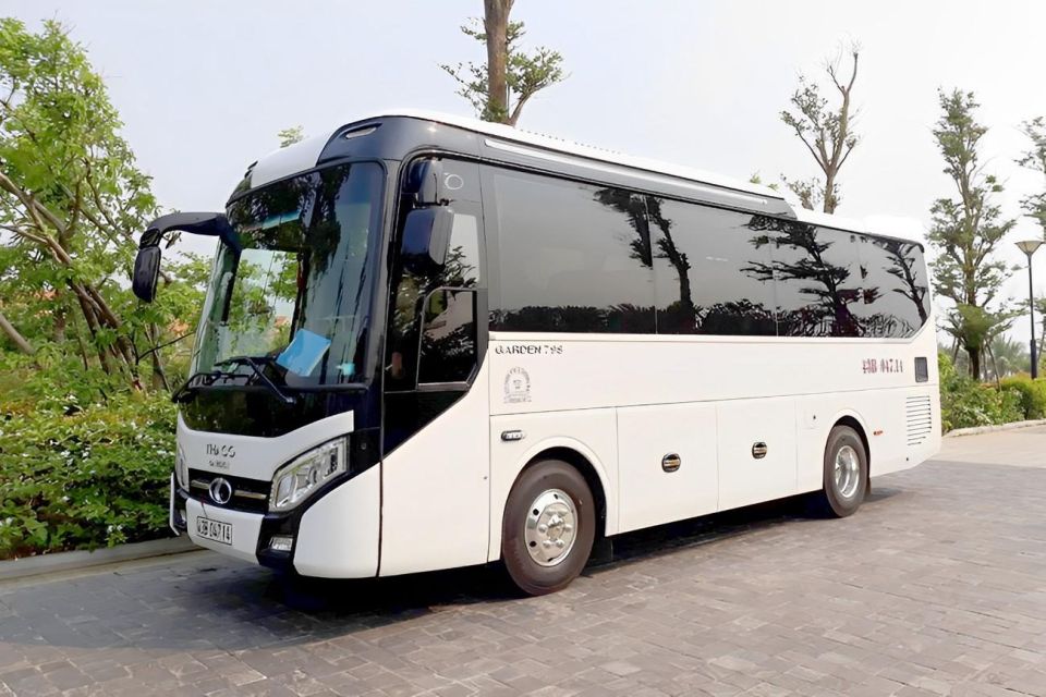 1 private taxi ho chi minh airport sgn to hcm center Private Taxi: Ho Chi Minh Airport (Sgn) to HCM Center