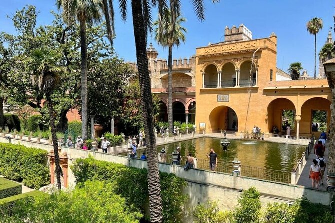 Private Tour Alcazar Seville Cathedral and Giralda Tower Climb