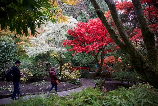 1 private tour countryside roads to butchart gardens city 5 hrs Private Tour Countryside Roads to Butchart Gardens & City - 5 Hrs