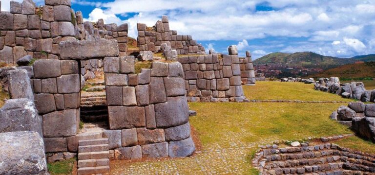 Private Tour Cusco 4 Day-Humantay Lakemachu Picchuhotel 4