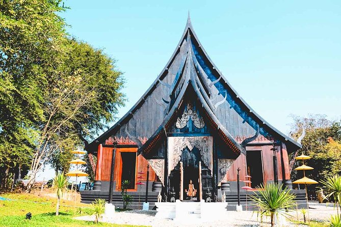 Private Tour: Incredible Temples of Chiang Rai