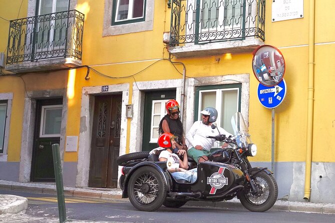 Private Tour Lisbon, Street Art and Sidecar (45min/1 Hour)