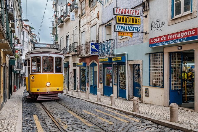Private Tour – Lisbon Walking Tour With a Photographer
