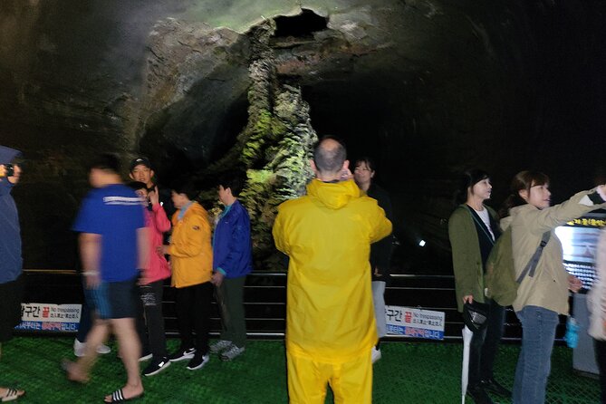 Private Tour Sangumburi Crater & Jeju Stone Park in Jeju Island
