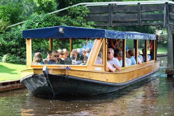 Private Tour to Giethoorn (Little Venice) 8 Hrs 1-15 Pers