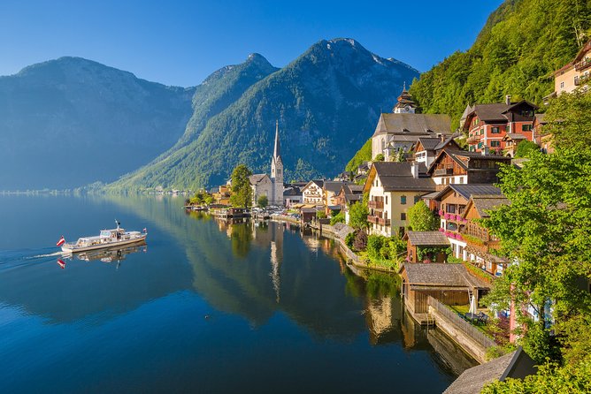 Private Tour to Hallstatt and Salzburg With Austrian Lunch