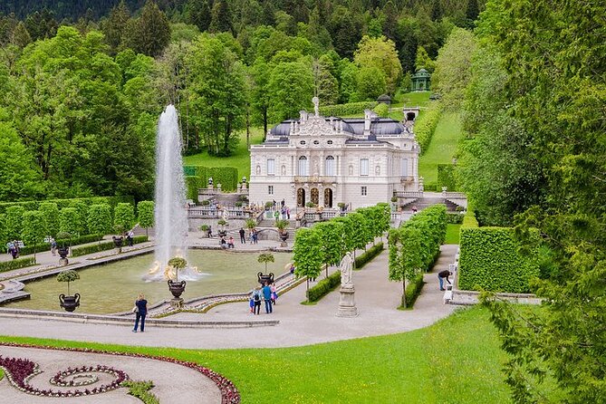 Private Tour to Linderhof Castle – Extended Stay and Snacks
