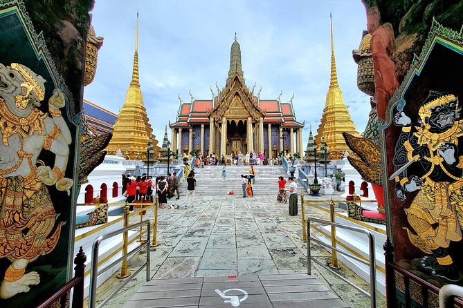 Private Tour to Three Must-See Temples in Bangkok