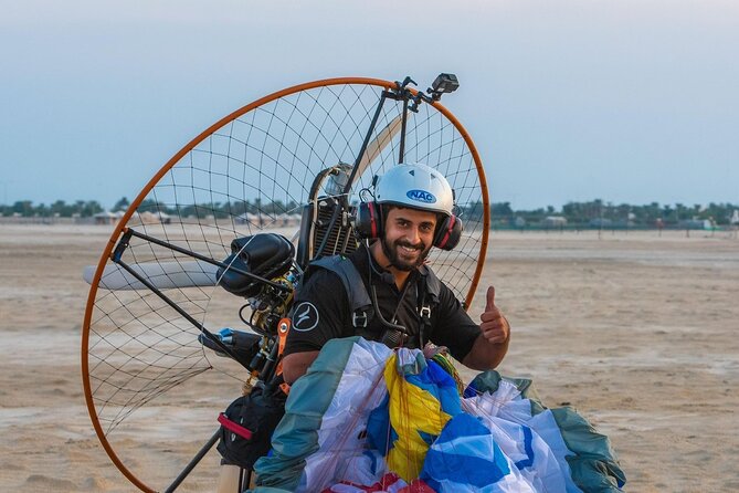 Private Tour With Aerial Paratrike Above Sealine Beach in Qatar