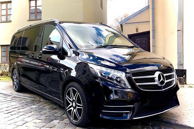 Private Transfer Barcelona Airport BCN to Barcelona by Luxury Van