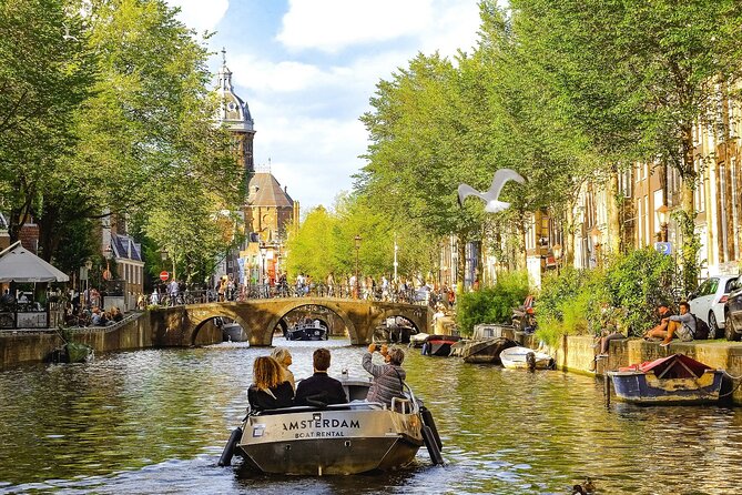 Private Transfer From Bruges to Amsterdam, 2 Hour Stop in Utrecht