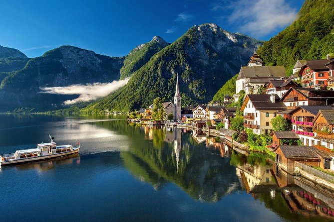 Private Transfer From Cesky Krumlov to Hallstatt With 2 Hours for Sightseeing