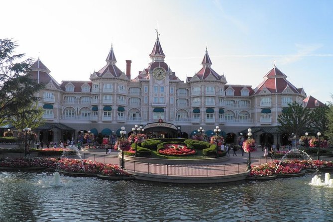 1 private transfer from paris city to disneyland paris by sedan Private Transfer From Paris City to Disneyland Paris by Sedan