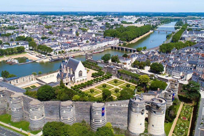 Private Transfer From Paris to Angers – up to 7 People