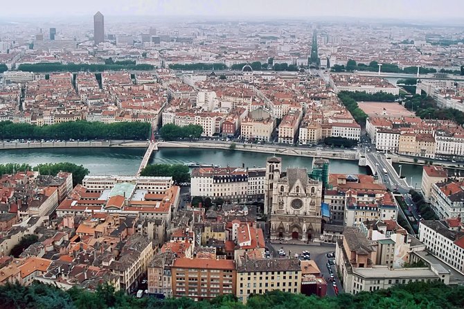 Private Transfer From Port of LYON to LYON Railway Stations