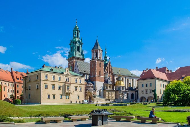 Private Transfer From Prague to Krakow With 2 Hours for Sightseeing