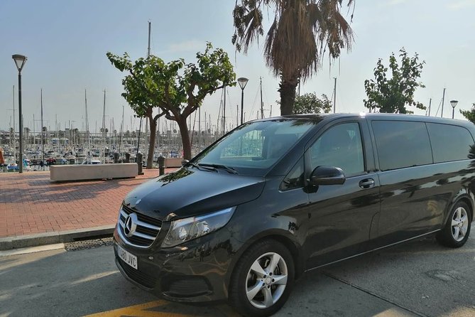 Private Transfer From Sitges to Barcelona Airport