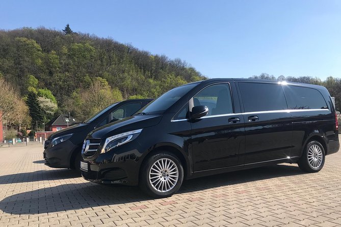 Private Transfer Prague to Vilshofen With Stop in Cesky Krumlov