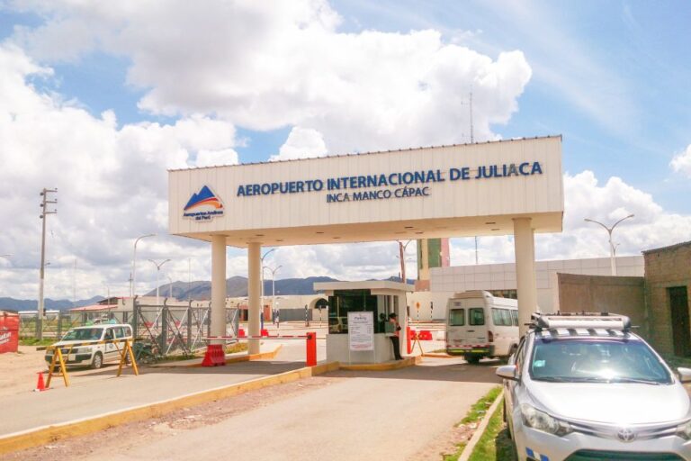 Private Transfers Between Juliaca Airport & Puno City