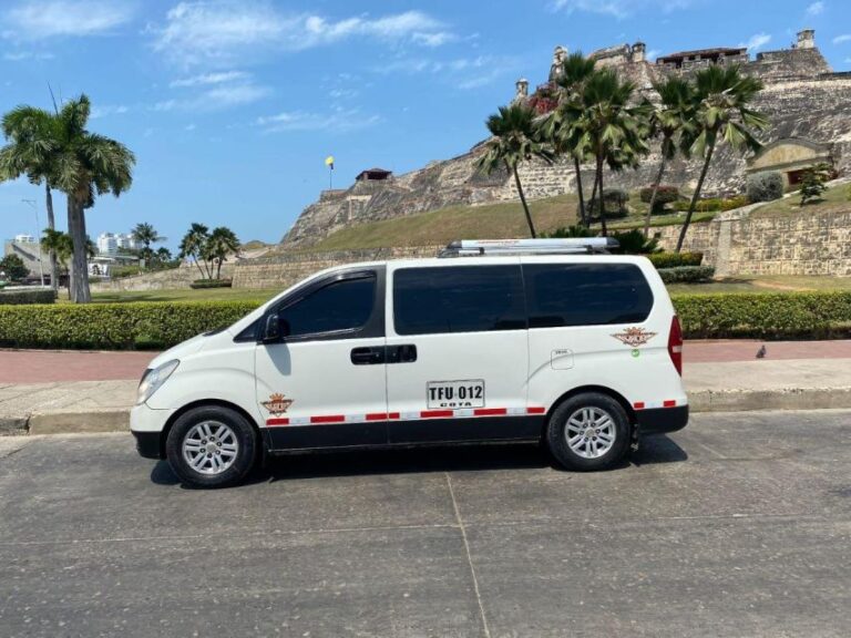 Private Transportation for 8 Hours in Cartagena