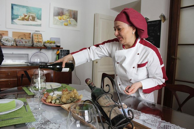 Private Tuscan Pasta Making Class and Dinner With a Local Expert in Florence