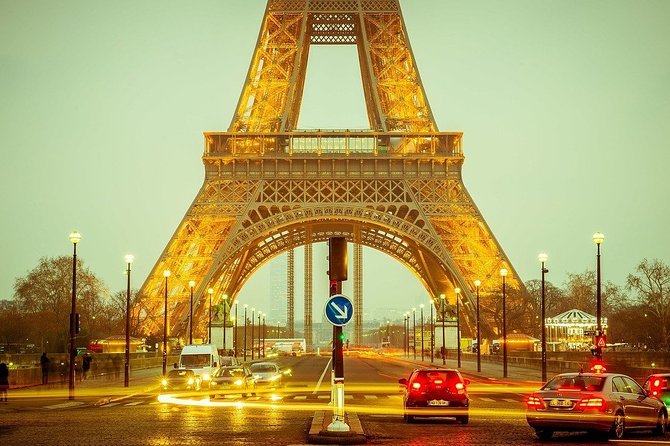 1 private van transfer from cdg airport to paris 2 Private Van Transfer From CDG Airport to Paris
