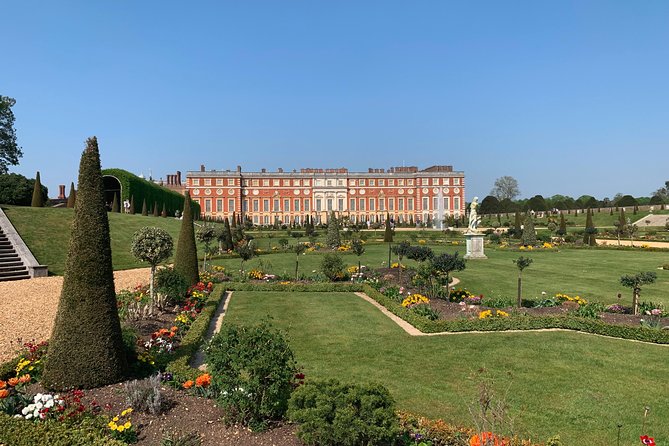 1 private vehicle to hampton court palace from london with admission tickets Private Vehicle To Hampton Court Palace From London With Admission Tickets