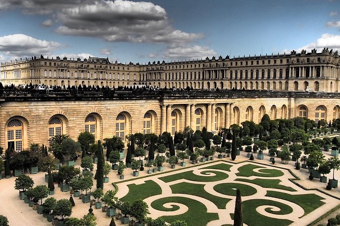 Private Versailles Half Day Trip: Palace and Gardens - Accredited Professional Guide