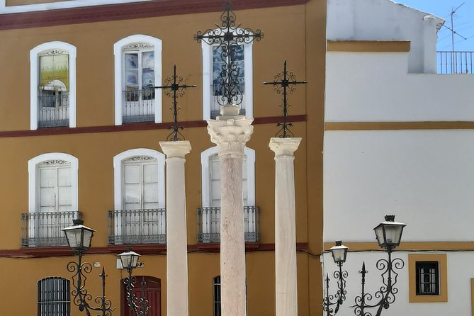 Private Visit to the Jewish Quarter of Seville (Sta. Cruz and San Bartolomé Neighborhoods)