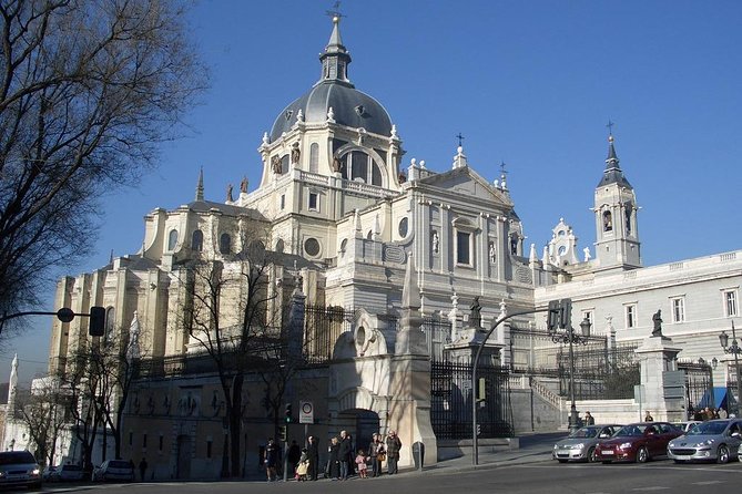 Private Walking Tour Madrid: Secrets and Must