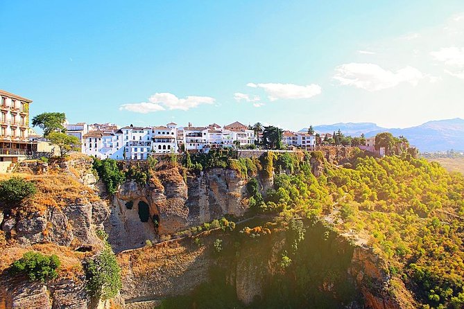 Private Walking Tour of Ronda With Official Tour Guide - Walking Difficulty and Capacity
