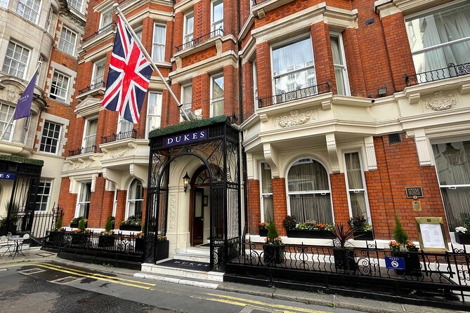 Private Walking Tour of the Real James Bonds Mayfair