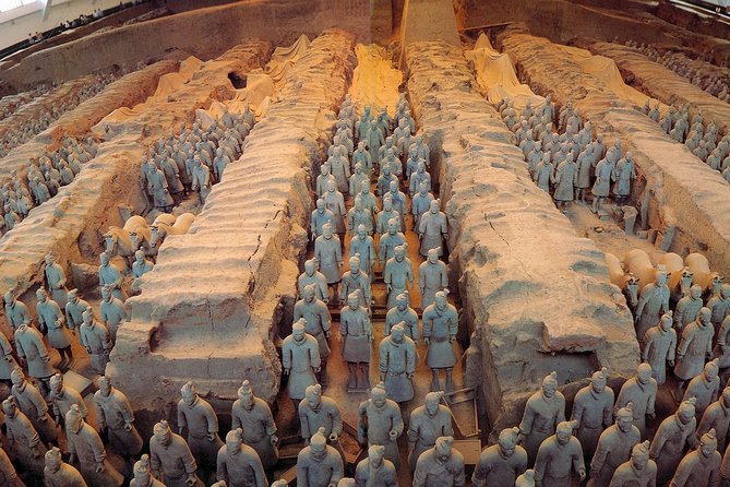 Private Xian History Day Tour:Terracotta Warriors Huaqing Palace