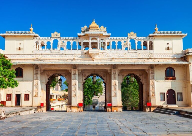 Pushkar Historic Ghats Walking Tour