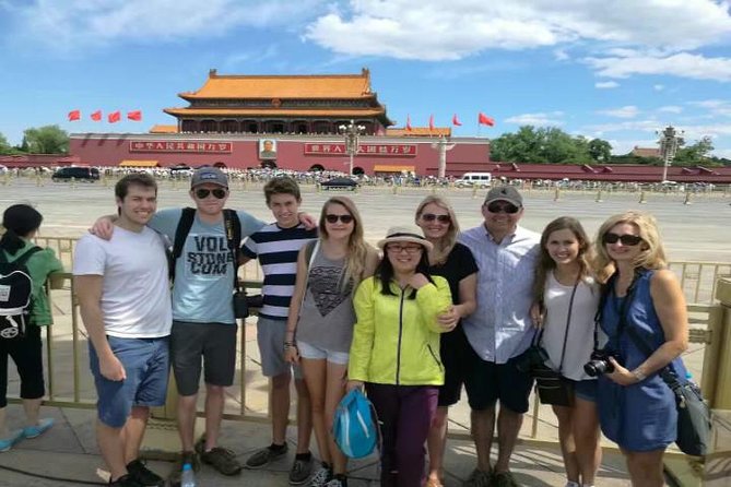 Quality Coach Day Tour to Tiananmen Square and Forbidden City Plus Badaling Great Wall