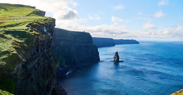 Rail Tour: The Cliffs of Moher & Bunratty Castle Tour