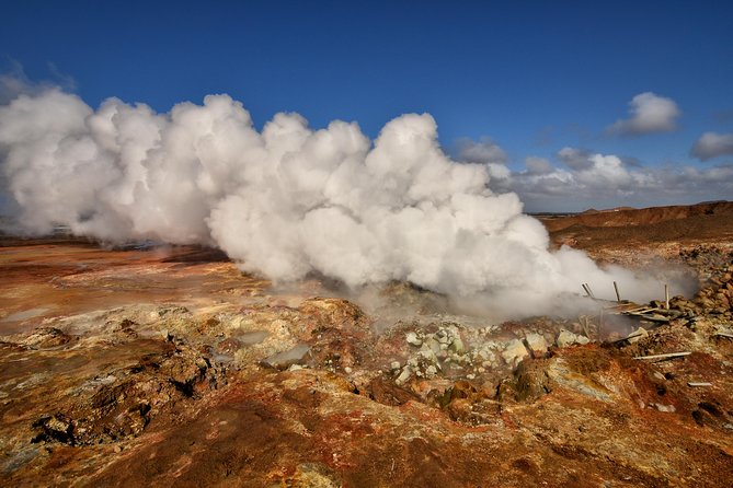 Reykjanes Geopark Small-Group Tour & Optional Airport Drop off