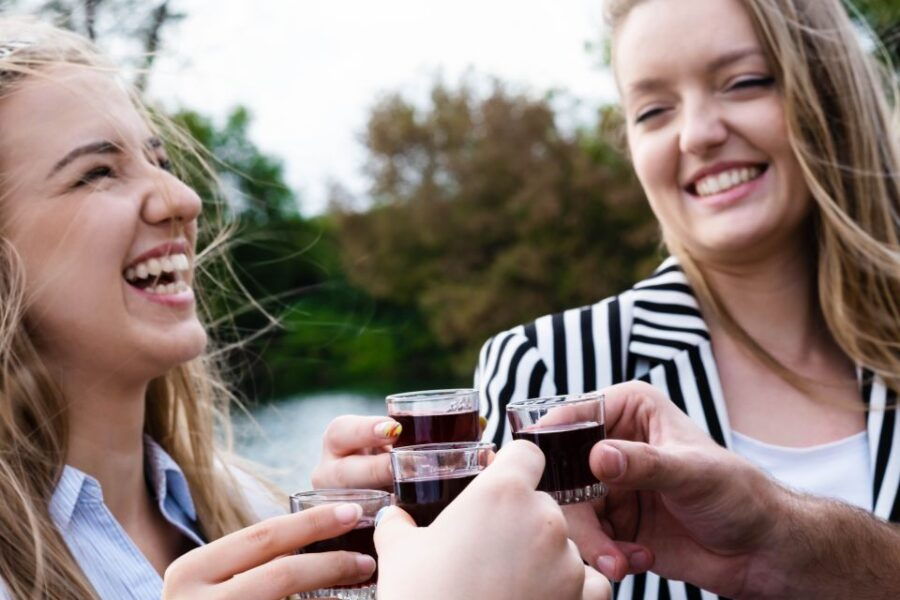 River Boat Tour in ŽItna LađA With Food and Drinks Tasting