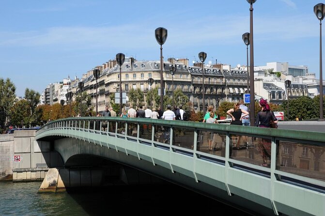 River Seine Sightseeing Boat Tour With Audio Guide