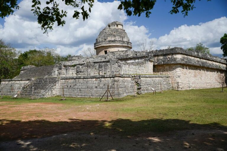 Riviera Maya: Chichen Itza Wonders Expedition