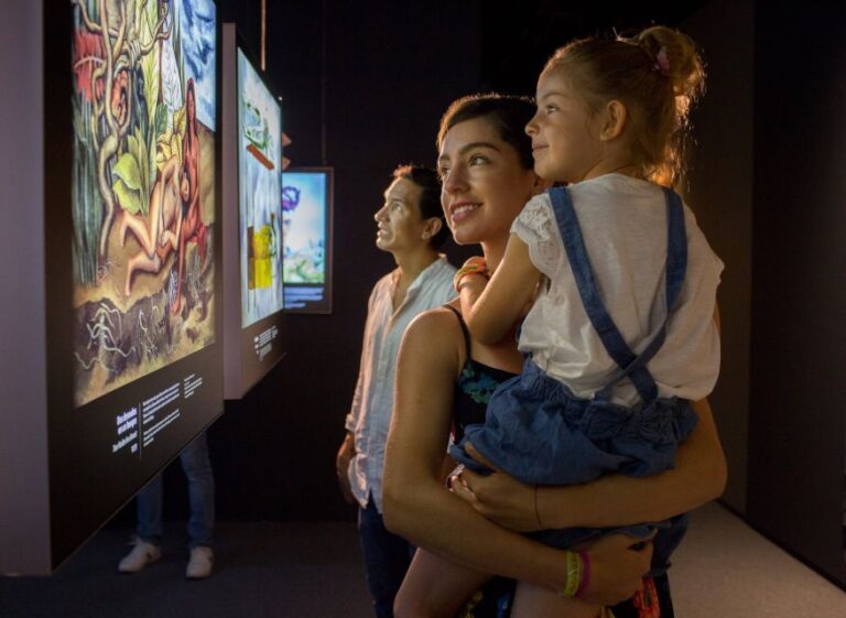 Riviera Maya: Frida Kahlo Museum Guided Tour