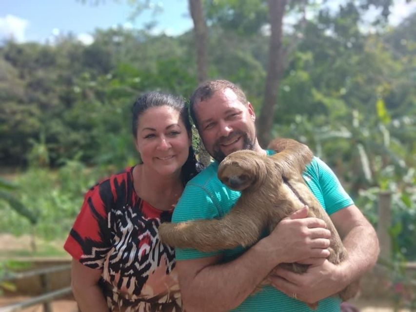 1 roatan private monkey and sloth sanctuary tour Roatán: Private Monkey and Sloth Sanctuary Tour