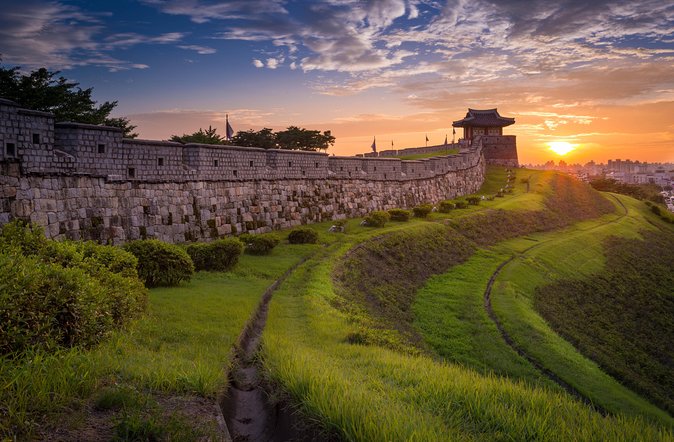Romantic Night Tour of Suwon Hwaseong Fortress