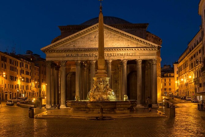 Rome by Night: Private Tour With Driver