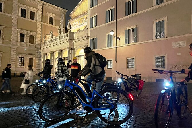 Rome Food Night E-Bike Tour of Main Sites Plus Hilltops!